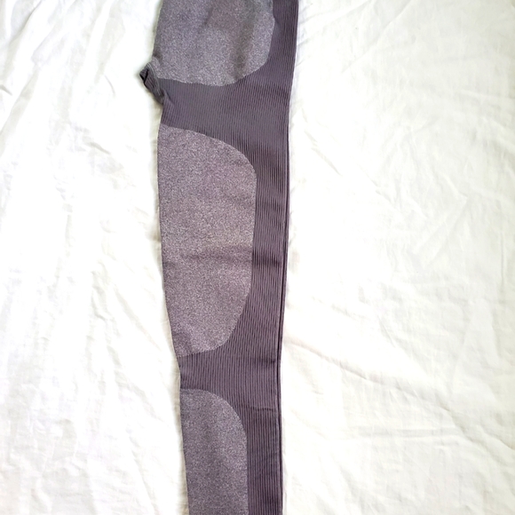 Womens grey stretch workout leggings - Picture 2 of 4